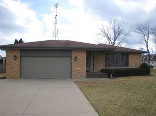 263 W Westward Dr, Elkhorn, WI