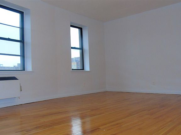 5th image of 43 Van Wagenen Ave #303