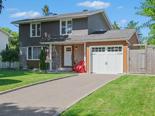 20 Lavina Cres, Ottawa, ON K2H 7P2