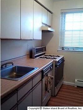 2nd image of 402 Maryland Ave APT 3D
