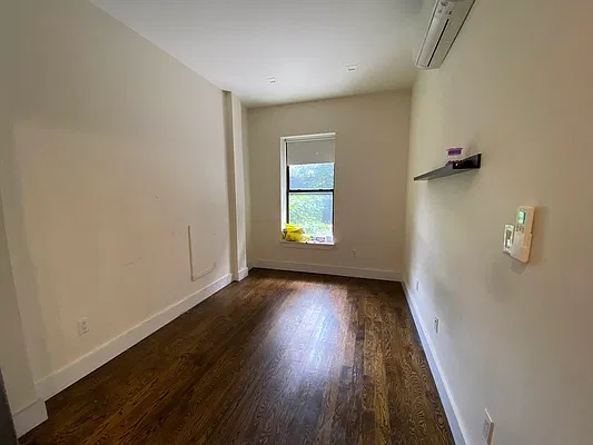 Rented by Premier Metro Realty Corp | media 13