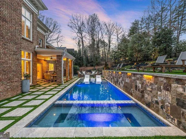 1450 Northwold Dr, Sandy Springs, GA 30350