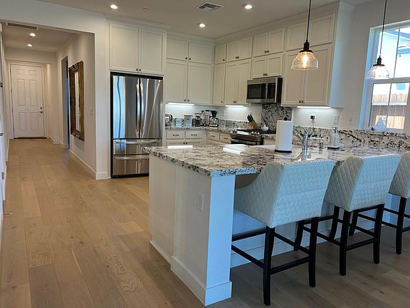 5th image of 2712 Chesapeake Way