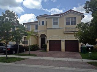 18138 NW 89th Pl, Hialeah Gardens, FL 33018