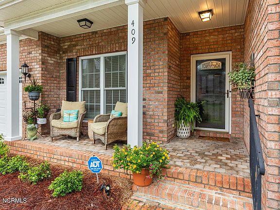 3rd image of 409 Becky Anne Drive