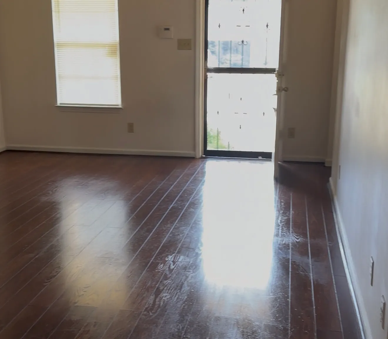 3 bed, 1181 sqft, $1,300 — Photo 3