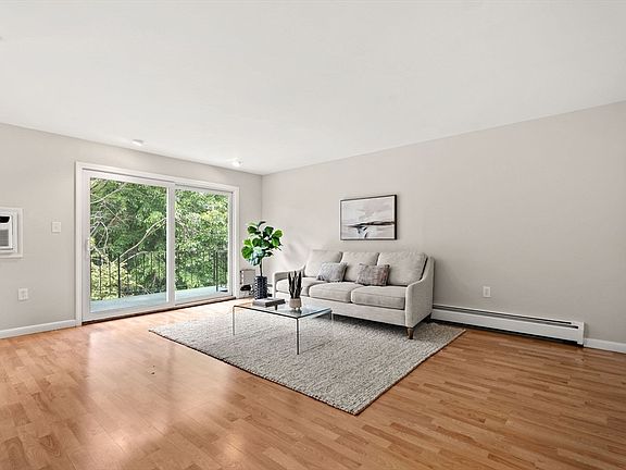 5th image of 19 Fernview Ave APT 5