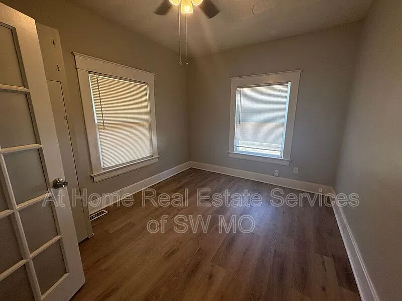 3 bed, 2.0 bath, 1200 sqft, $1,180 — Photo 4