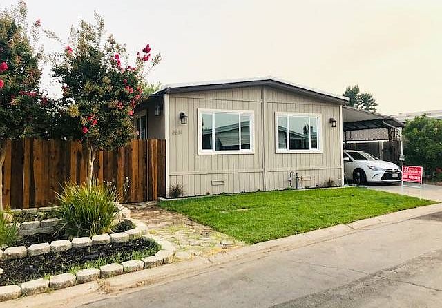 1st image of 3514 Clubhouse Dr