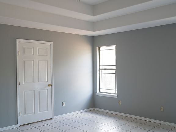 5th image of 1002 W Praline Dr