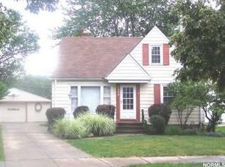 4888 Summer Ln, Brooklyn, OH 44144