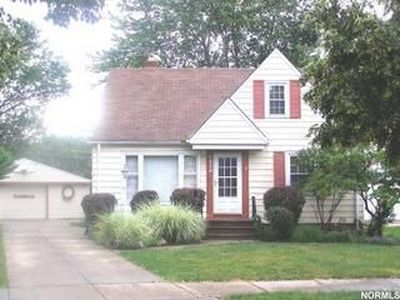 4888 Summer Ln, Brooklyn, OH, 44144