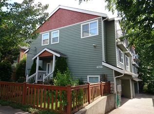 4256C Winslow Pl N, Seattle, WA 98103