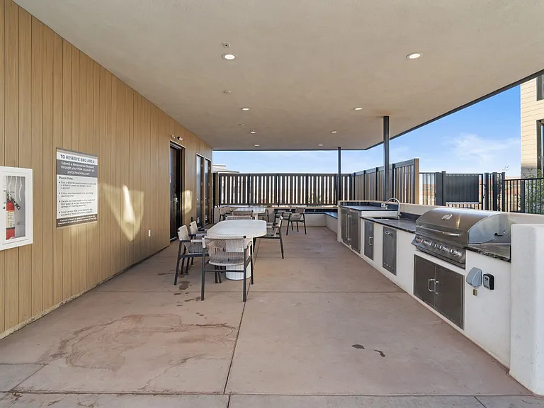 206 N Chapparell Dr #ID1504815P — Photo 43