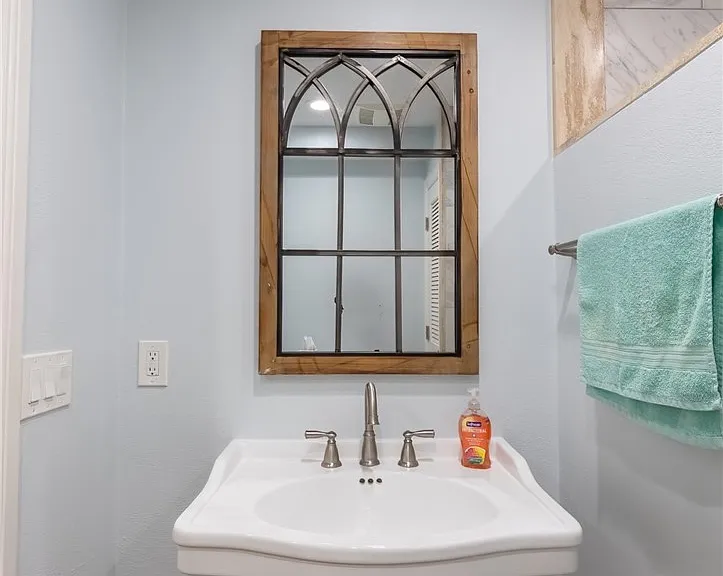 102 Squirrel Point — Photo 34
