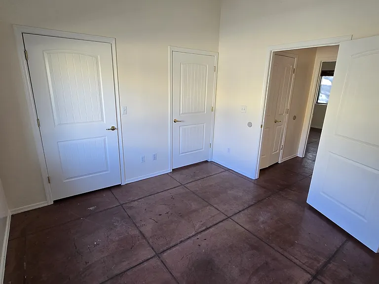 3331 E Bermuda St — Photo 6