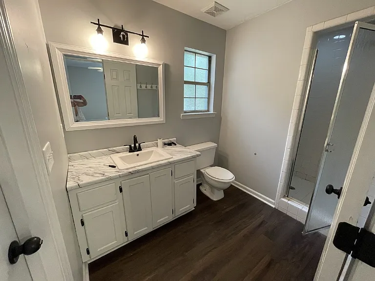 512 Creek View Dr — Photo 10