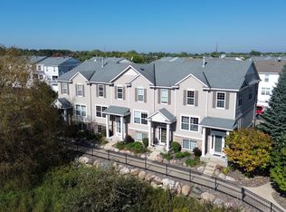 5105 Fairpoint Dr N, Hugo, MN 55038