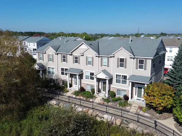 5105 Fairpoint Dr N, Hugo, MN 55038