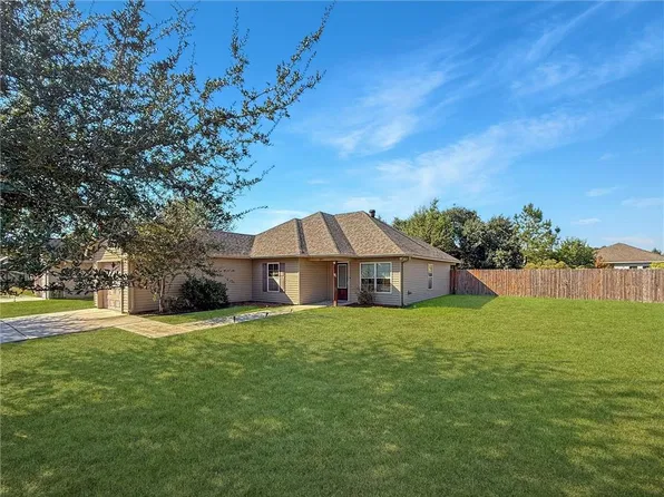 28515 Vintage Ln, Ponchatoula, LA 70454