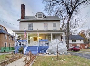 253 E 3rd Ave, Roselle, NJ 07203