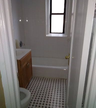 2nd image of 2964 Perry Ave APT 2C