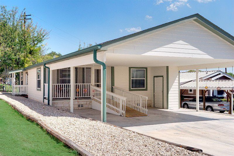 1st image of 8 Chaparral Dr
