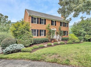 4926 Bear Ridge Cir, Roanoke, VA 24018