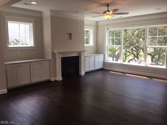 3rd image of 4716 Lauderdale Ave