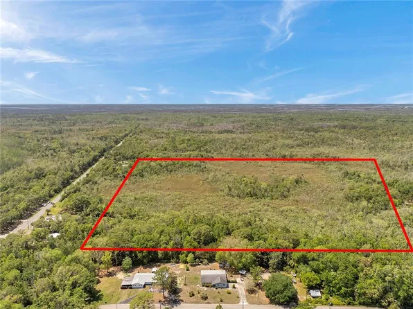 9300 W Wisteria Ln, Crystal River, FL 34429