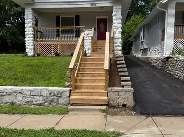 3720 Wayne Ave, Kansas City, MO 64109