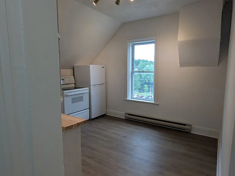97 Almonte St #2 — Photo 7