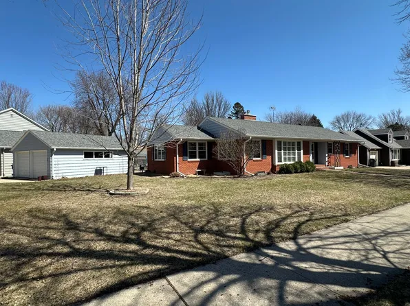 430 Galena St, Worthington, MN 56187