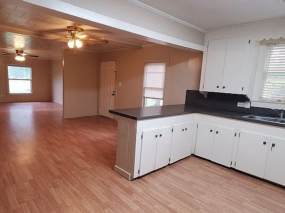 3rd image of 433 Sid Ln