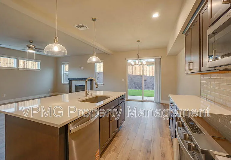 313 E Caribou Ct — Photo 10