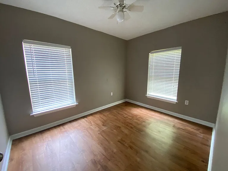 119 White Ave — Photo 7