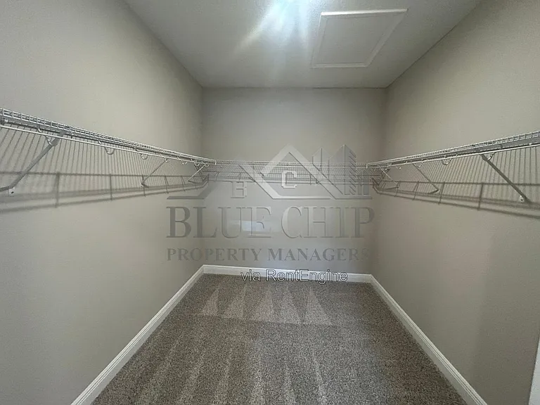 1008 British Cir — Photo 18