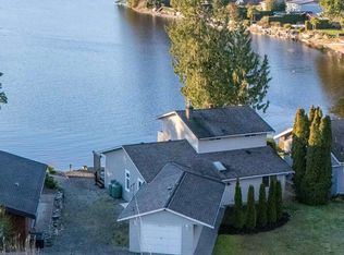 6343 Marmot Rd, Sechelt, BC V7Z0L2