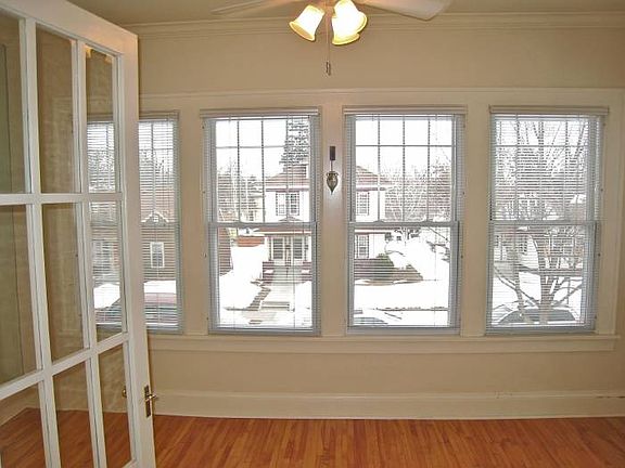 Bright Sunrooms with Fren