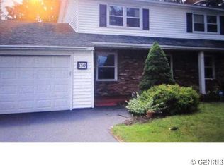 130 Kenwick Dr, Rochester, NY 14623