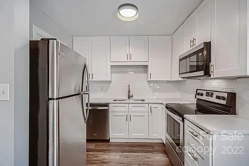 2336 Kenmore Ave #G Photo 1
