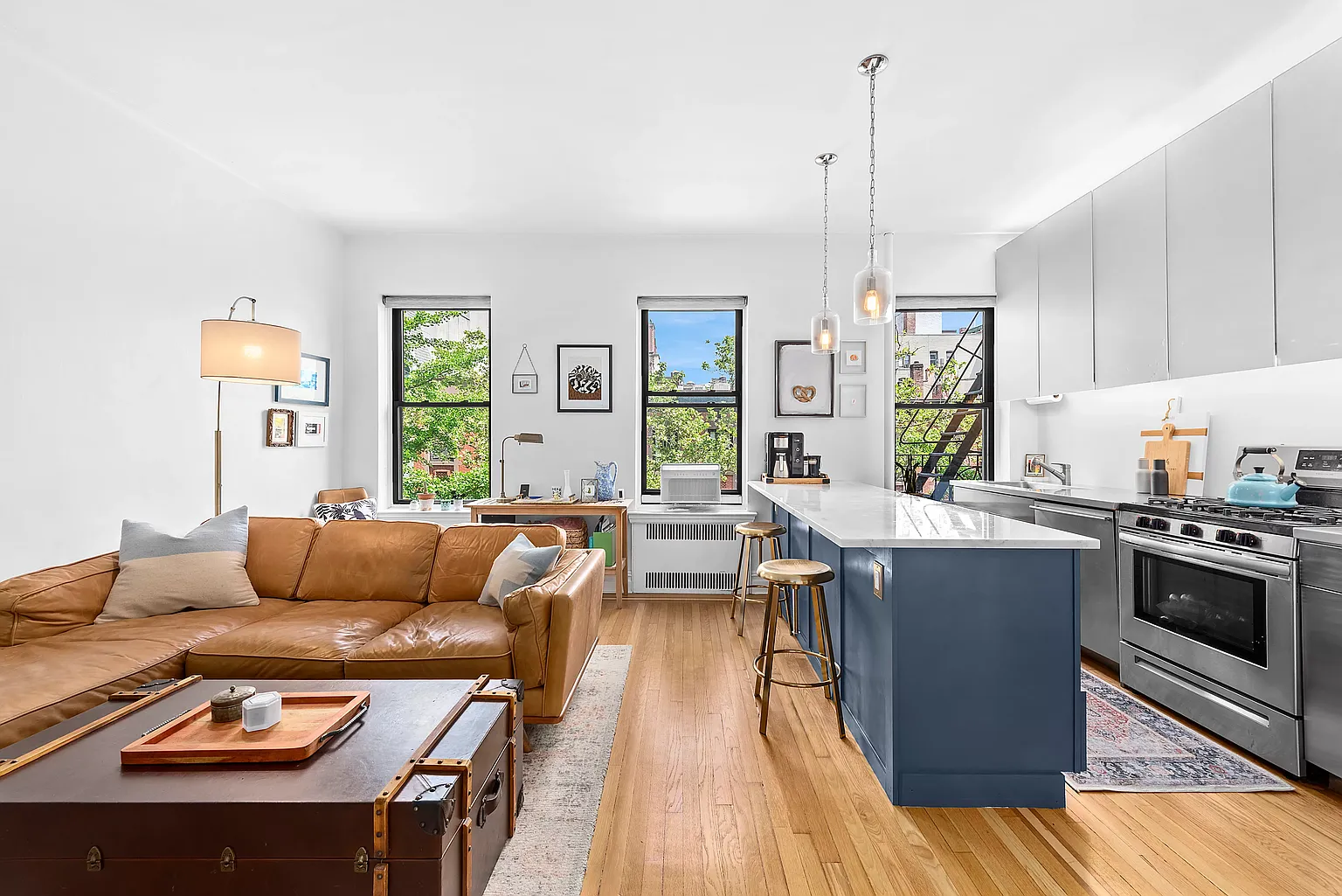 124 E 91st St APT 4D photo 1