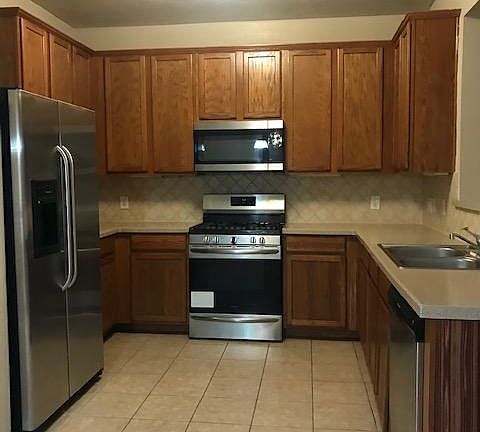 3rd image of 20126 Enchanted Rose Ln