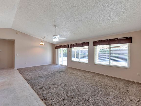 3rd image of 1127 Leisure World