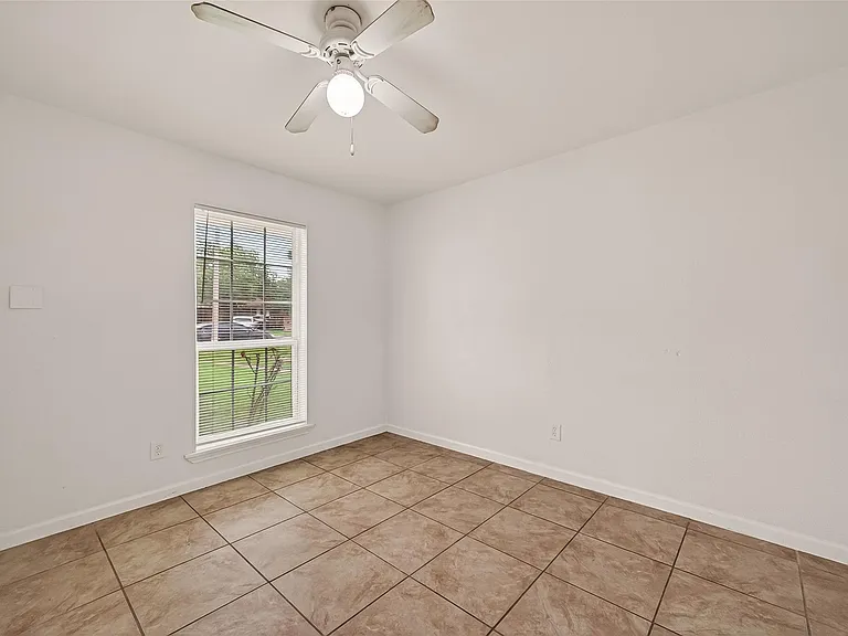 6311 Tall Willow Dr — Photo 19