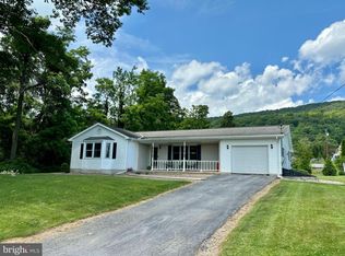 139 3rd St, Centre Hall, PA 16828