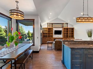 805 Broken Choker Ln, Bigfork, MT 59911