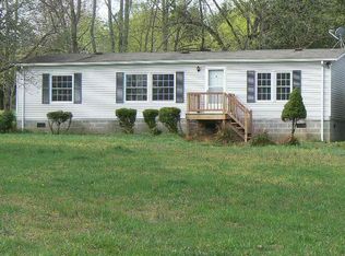 41 Oak Hill Rd, Cumberland, VA 23040