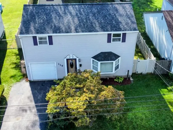 119 Armstrong Rd, Rochester, NY 14616