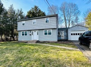 150 Croft Dr, Manchester, CT 06042